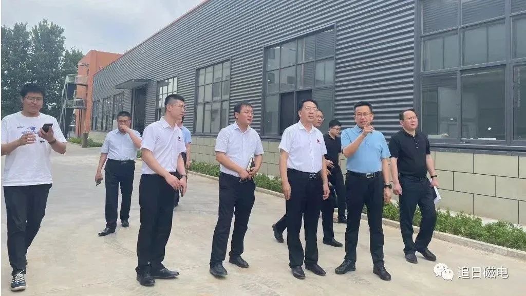 臨朐縣委常委、副縣長周作剛率調(diào)研組蒞臨追日磁電調(diào)研指導(dǎo)工作